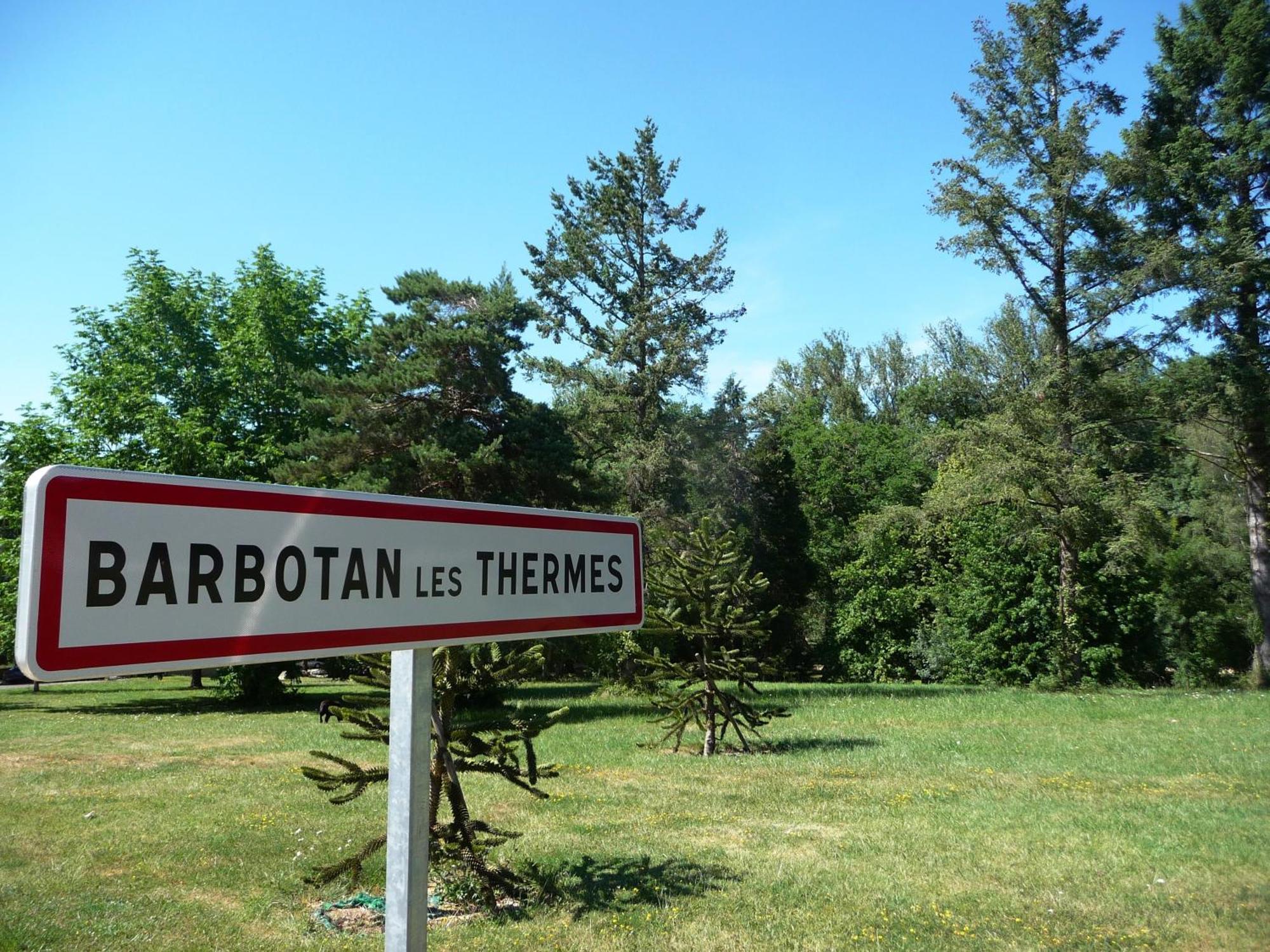 Aubergade Hotel Barbotan les Thermes Bagian luar foto